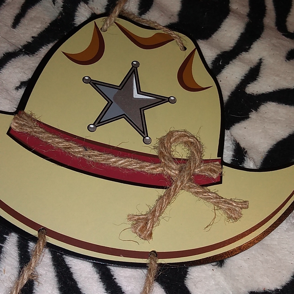 Cowboy Howdy Sign - Picture 2 of 6